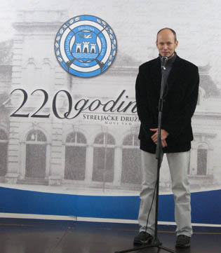 nemanja mirosvljev pozdravlja goste